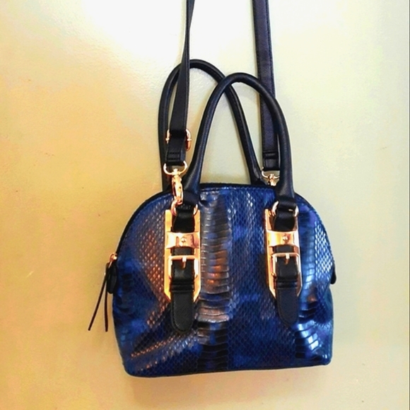 Apt 9 reptile print crossbody NWOT - Picture 1 of 8